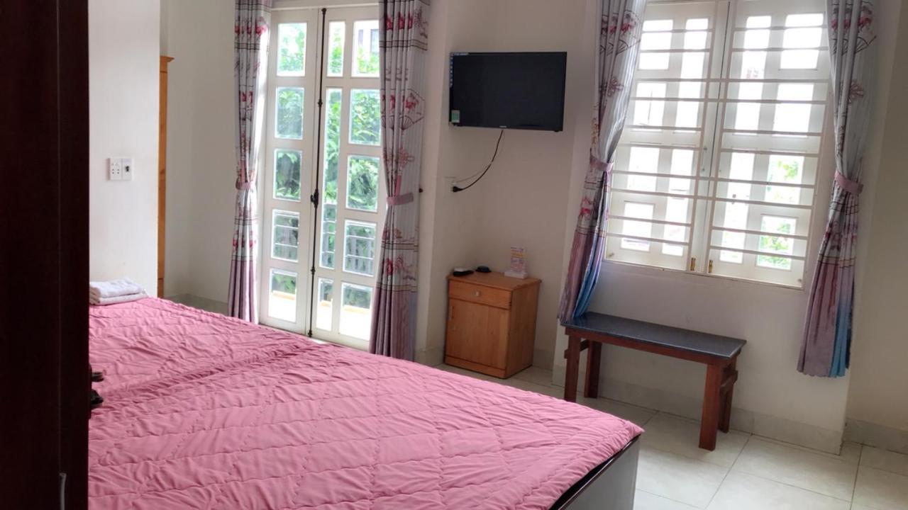 Nha Nghi Hoang Hoa Otel Buôn Ma Thuột Dış mekan fotoğraf