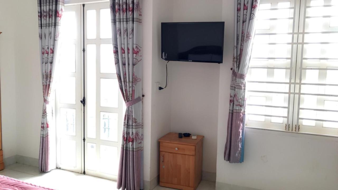 Nha Nghi Hoang Hoa Otel Buôn Ma Thuột Dış mekan fotoğraf